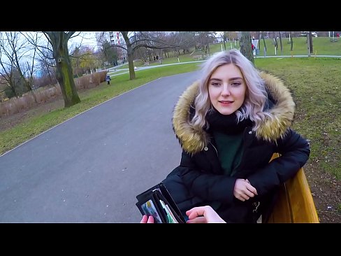 ❤️ Ingoia la sborra calda di uno sconosciuto per soldi - pompino nel parco di Eva Elfie ☑ Sluts al it.rassadakubani.ru ❤️